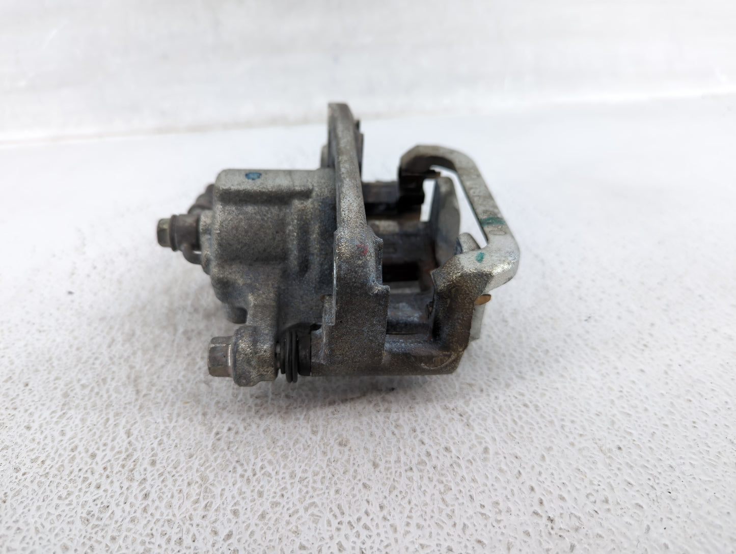2017-2022 Nissan Rogue Sport Front Passenger Right Brake Caliper - Oemusedautoparts1.com