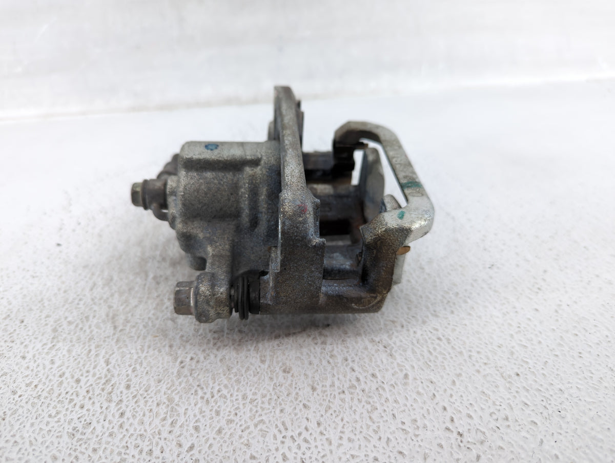 2017-2022 Nissan Rogue Sport Front Passenger Right Brake Caliper - Oemusedautoparts1.com