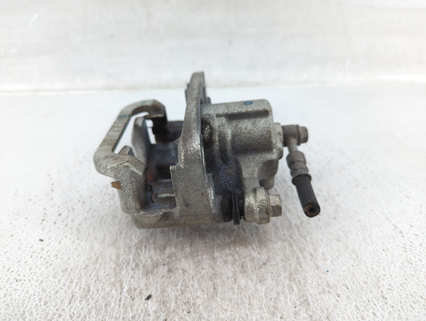 2017-2022 Nissan Rogue Sport Front Passenger Right Brake Caliper - Oemusedautoparts1.com