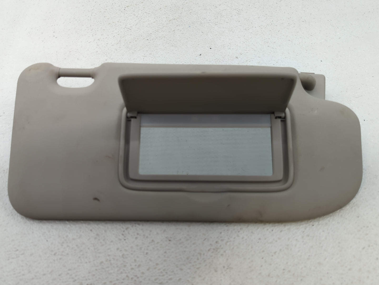 2019-2022 Nissan Rogue Sport Sun Visor Shade Replacement Passenger Right Mirror Fits Fits 2019 2020 2021 2022 OEM Used Auto 