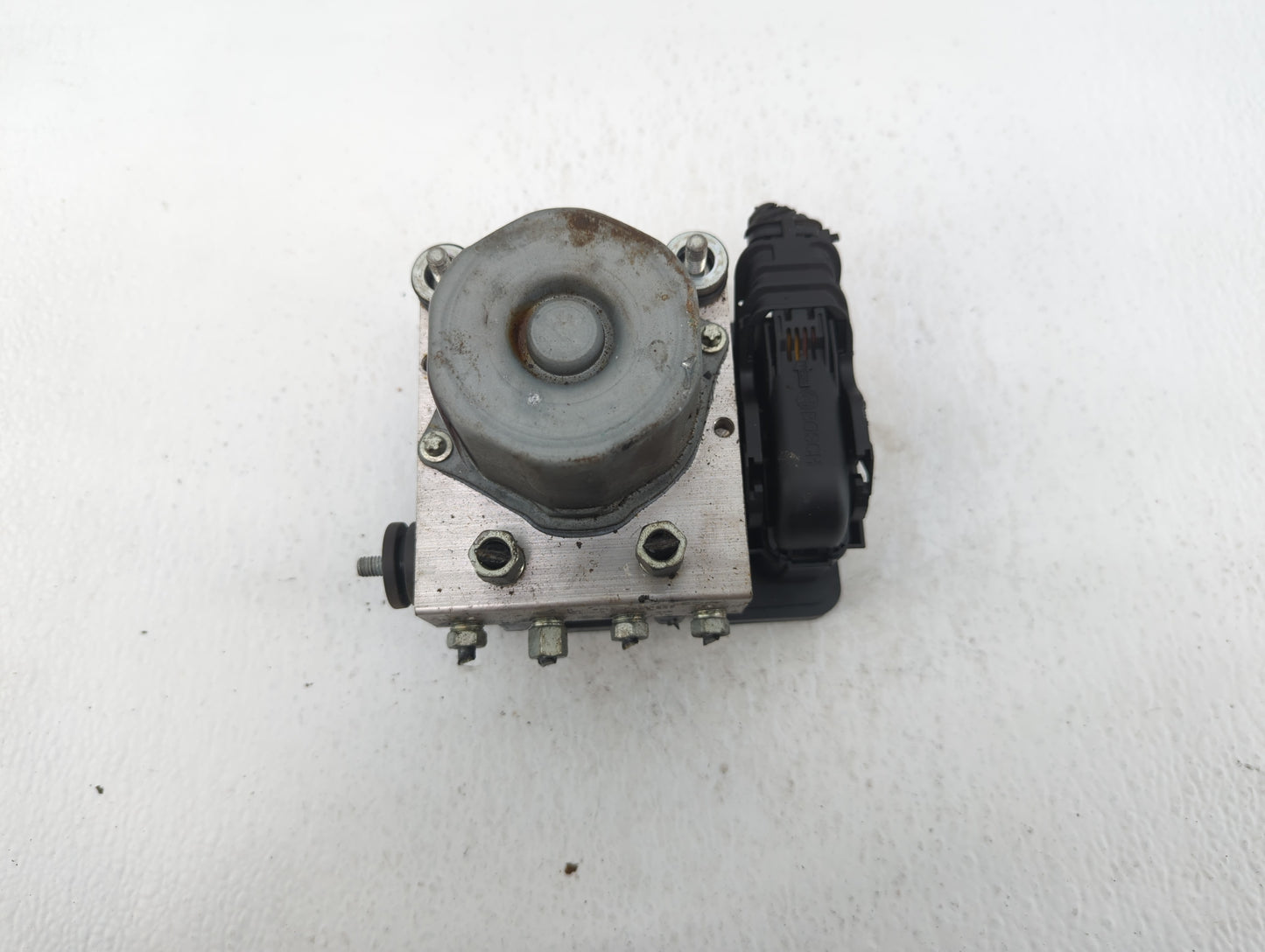 2019-2021 Nissan Rogue Sport ABS Pump Control Module Replacement P/N:47660 6MM0A Fits Fits 2019 2020 2021 OEM Used Auto Part