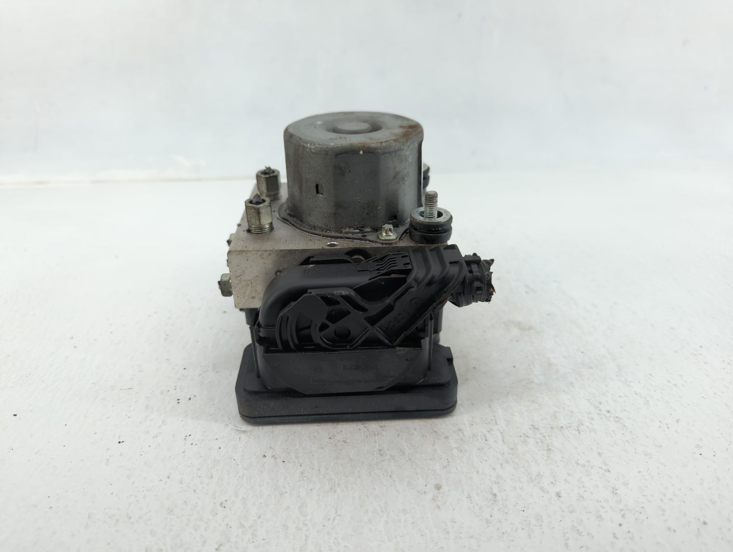 2019-2021 Nissan Rogue Sport ABS Pump Control Module Replacement P/N:47660 6MM0A Fits Fits 2019 2020 2021 OEM Used Auto Part