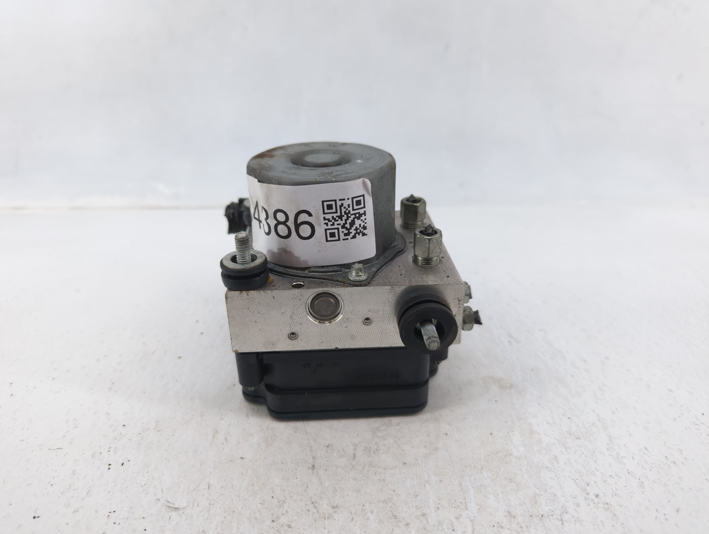 2019-2021 Nissan Rogue Sport ABS Pump Control Module Replacement P/N:47660 6MM0A Fits Fits 2019 2020 2021 OEM Used Auto Part