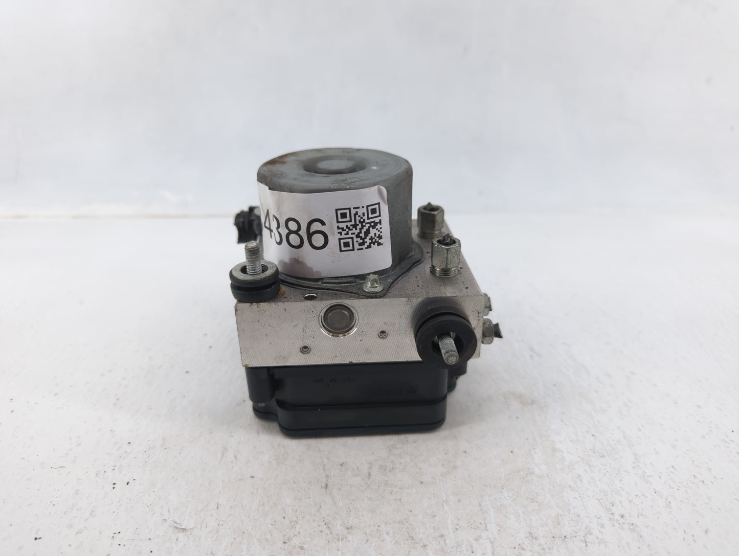 2019-2021 Nissan Rogue Sport ABS Pump Control Module Replacement P/N:47660 6MM0A Fits Fits 2019 2020 2021 OEM Used Auto Part