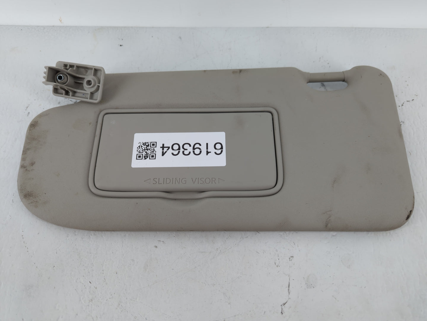 2019-2022 Nissan Rogue Sport Sun Visor Shade Replacement Driver Left Mirror Fits Fits 2019 2020 2021 2022 OEM Used Auto Part