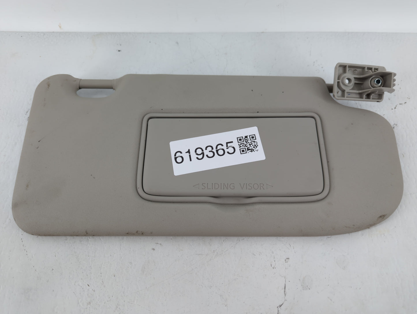 2019-2022 Nissan Rogue Sport Sun Visor Shade Replacement Passenger Right Mirror Fits Fits 2019 2020 2021 2022 OEM Used Auto 