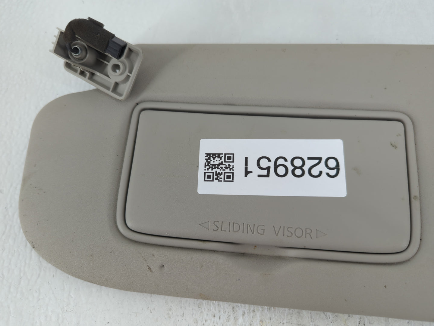 2019-2022 Nissan Rogue Sport Sun Visor Shade Replacement Driver Left Mirror Fits Fits 2019 2020 2021 2022 OEM Used Auto Part