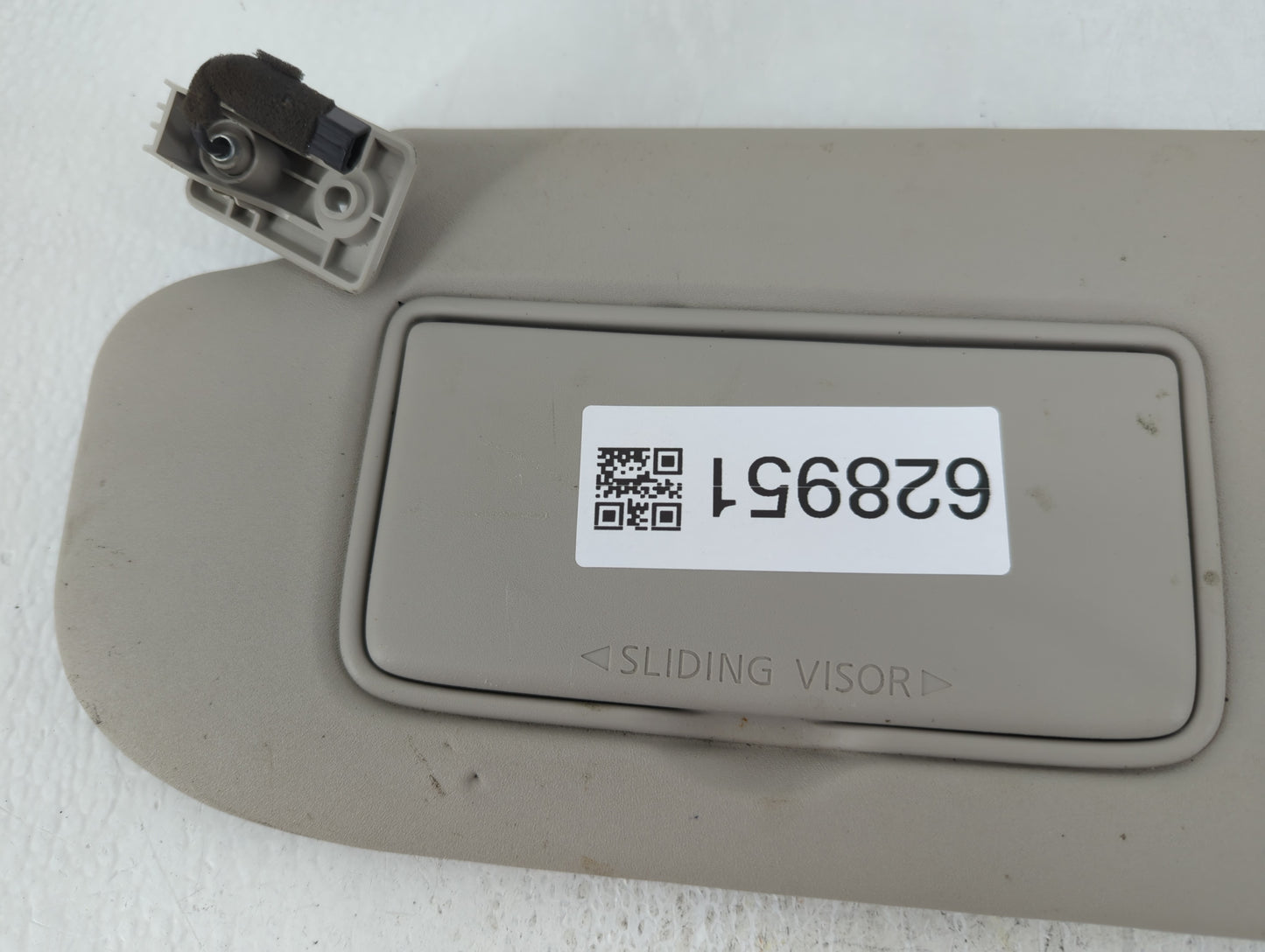 2019-2022 Nissan Rogue Sport Sun Visor Shade Replacement Driver Left Mirror Fits Fits 2019 2020 2021 2022 OEM Used Auto Part