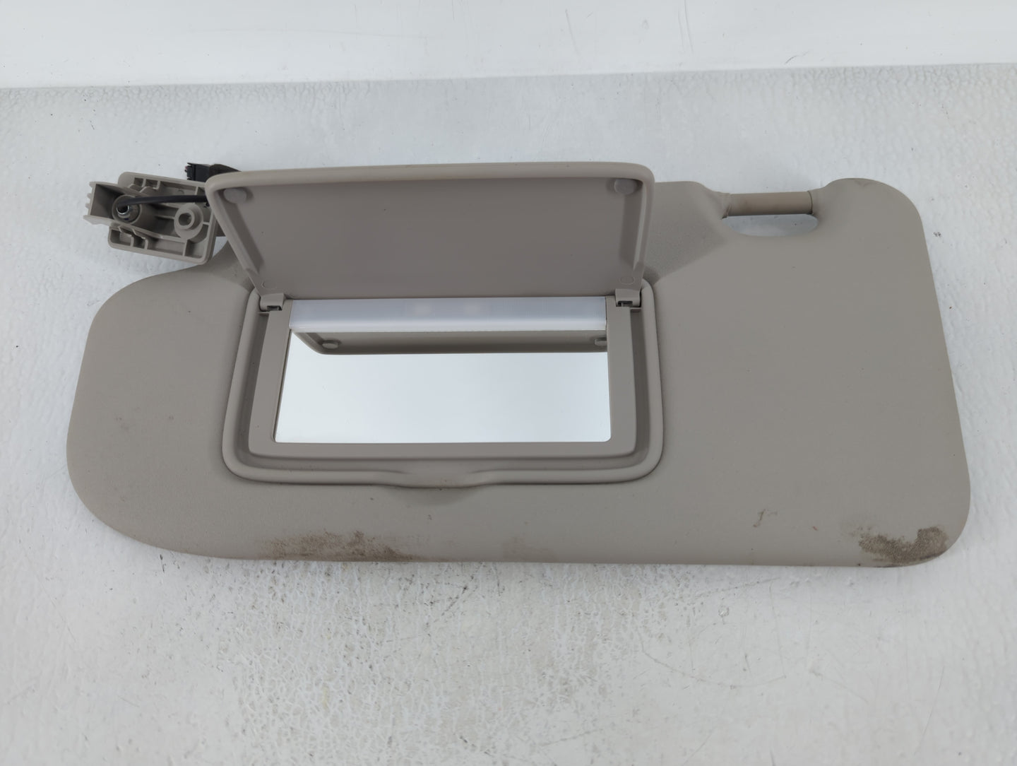 2019-2022 Nissan Rogue Sport Sun Visor Shade Replacement Driver Left Mirror Fits Fits 2019 2020 2021 2022 OEM Used Auto Part