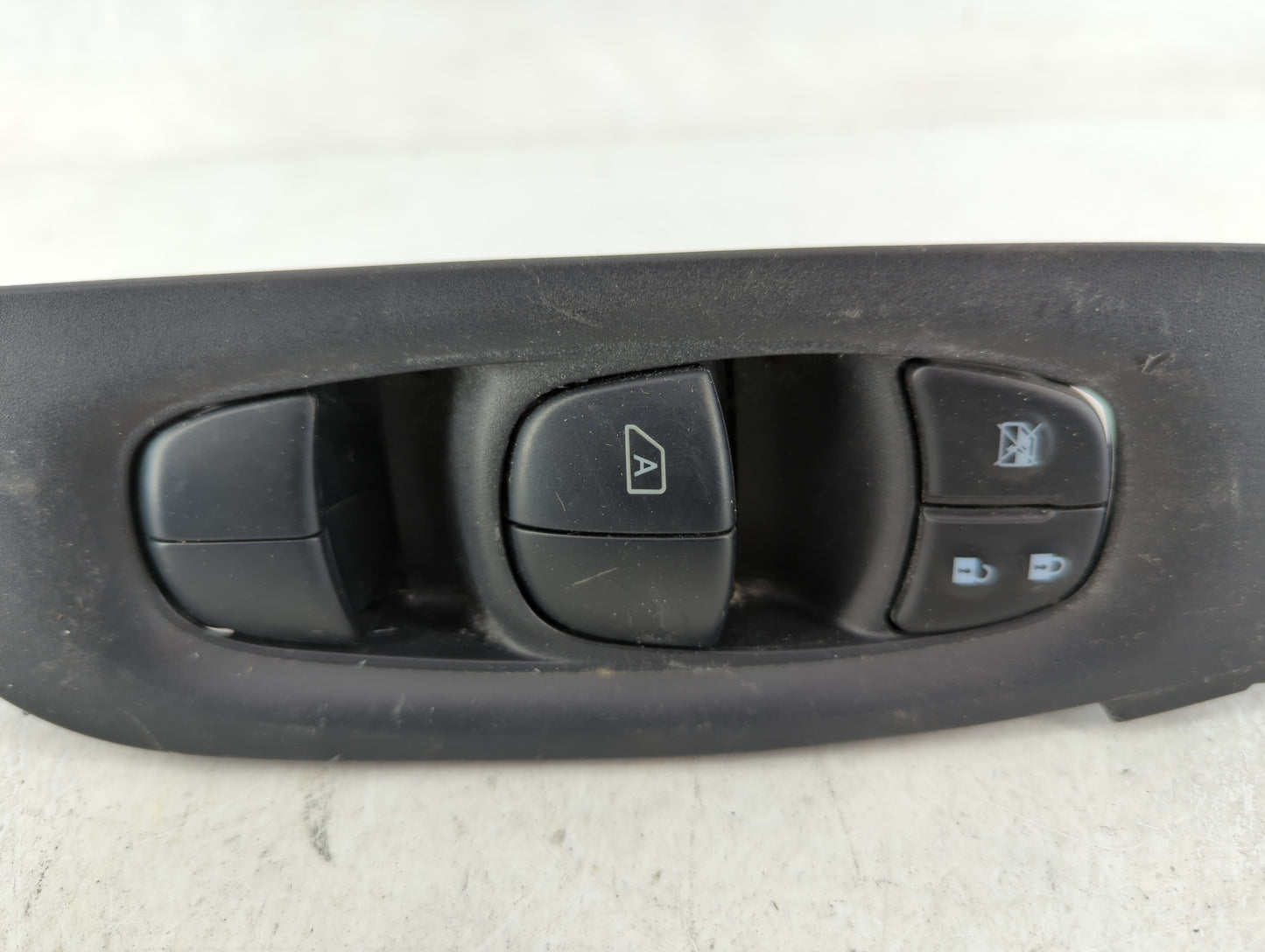 2017-2022 Nissan Rogue Sport Master Power Window Switch Replacement Driver Side Left P/N:25401 6MA0C Fits OEM Used Auto Part