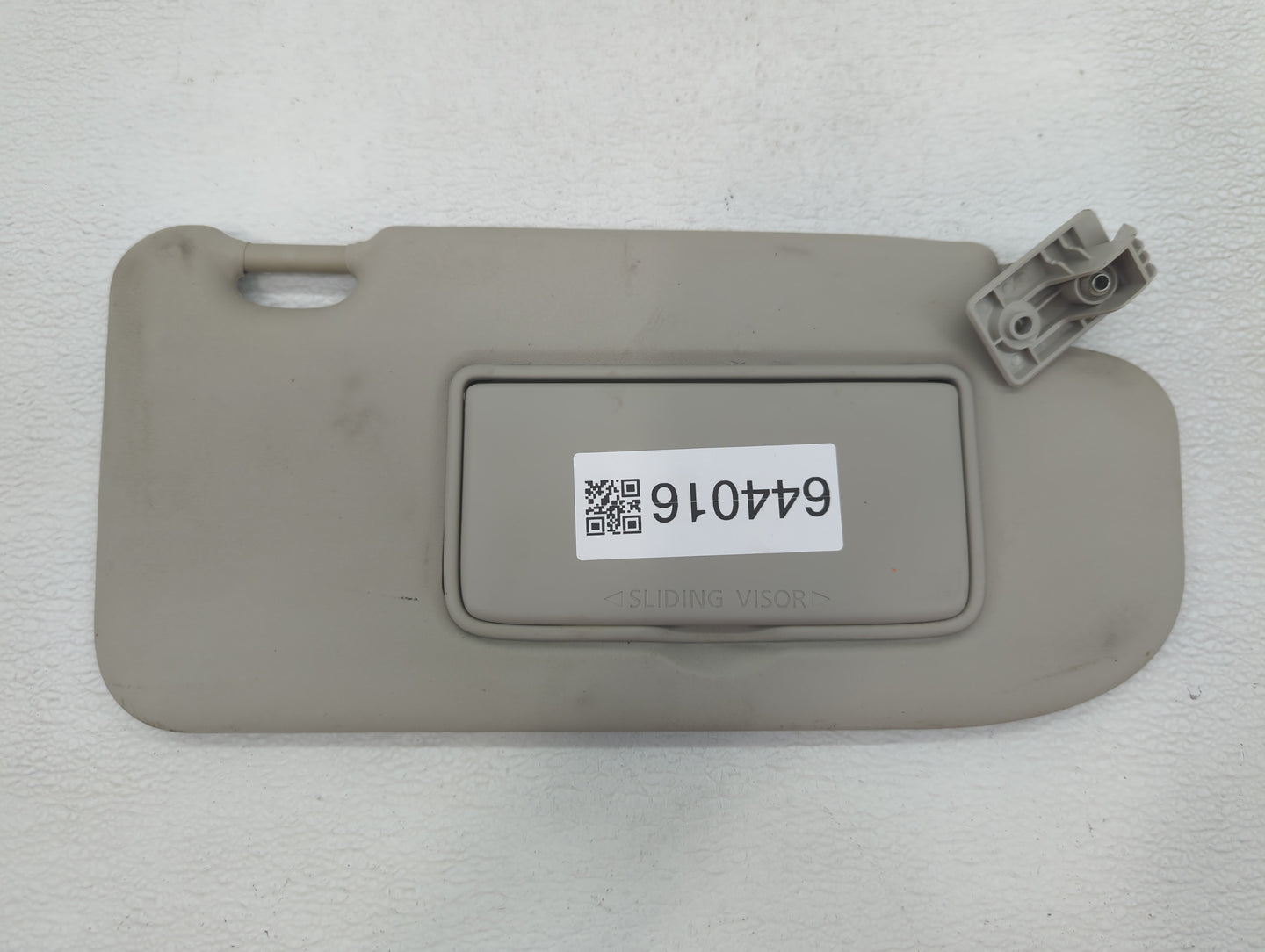 2019-2022 Nissan Rogue Sport Sun Visor Shade Replacement Passenger Right Mirror Fits Fits 2019 2020 2021 2022 OEM Used Auto 