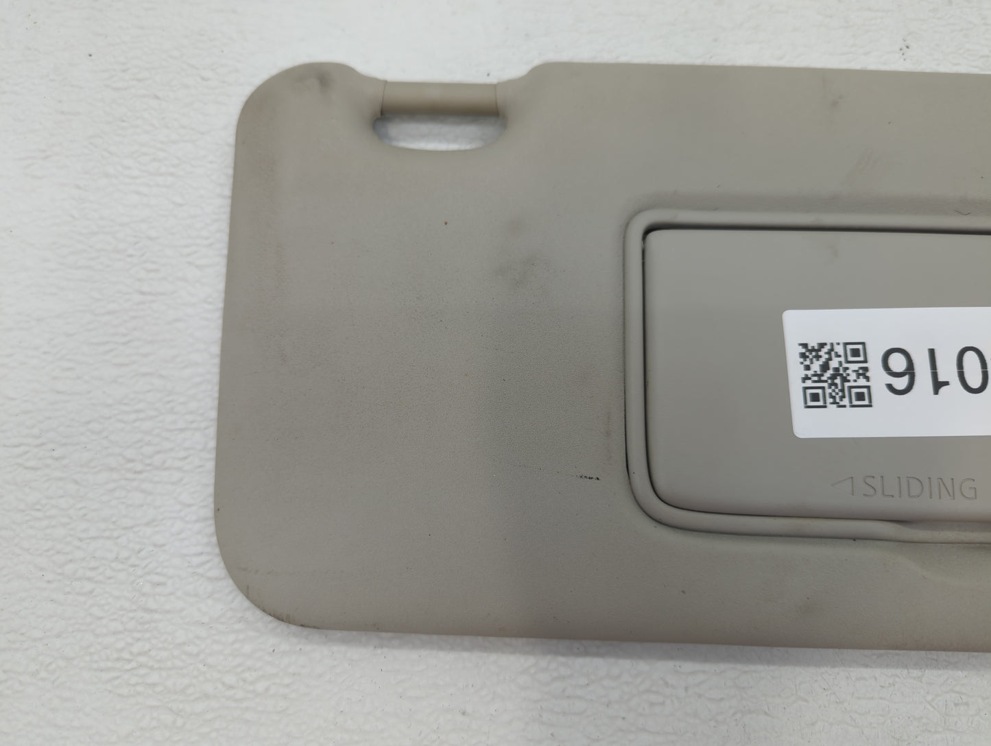 2019-2022 Nissan Rogue Sport Sun Visor Shade Replacement Passenger Right Mirror Fits Fits 2019 2020 2021 2022 OEM Used Auto 