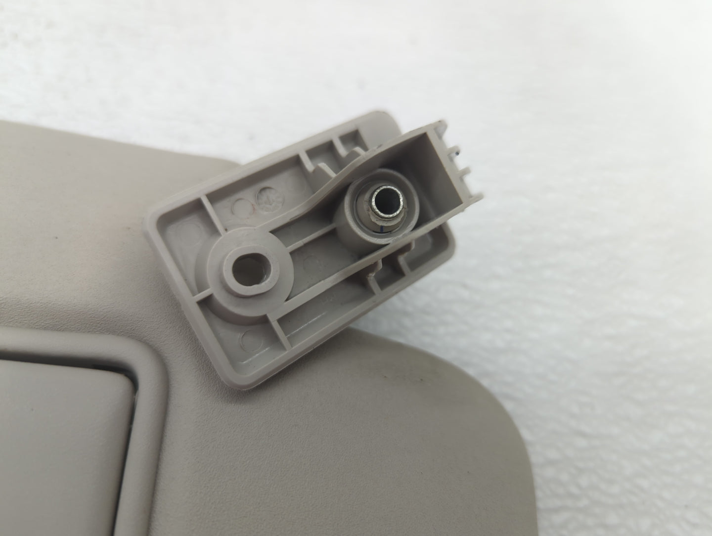 2019-2022 Nissan Rogue Sport Sun Visor Shade Replacement Passenger Right Mirror Fits Fits 2019 2020 2021 2022 OEM Used Auto 