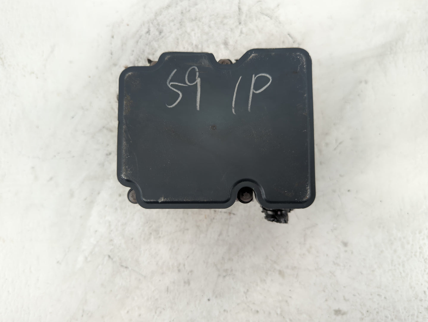 2019-2021 Nissan Rogue Sport ABS Pump Control Module Replacement P/N:47660 6MM0A Fits Fits 2019 2020 2021 OEM Used Auto Part