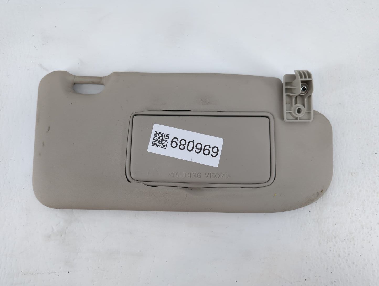 2019-2022 Nissan Rogue Sport Sun Visor Shade Replacement Passenger Right Mirror Fits Fits 2019 2020 2021 2022 OEM Used Auto 