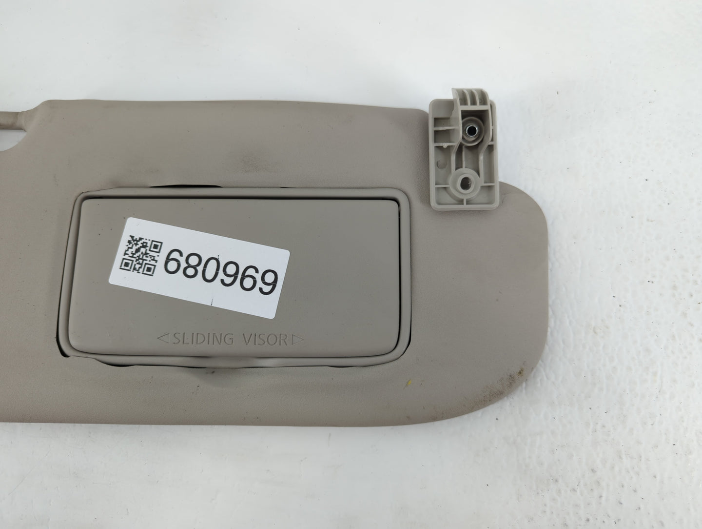 2019-2022 Nissan Rogue Sport Sun Visor Shade Replacement Passenger Right Mirror Fits Fits 2019 2020 2021 2022 OEM Used Auto 