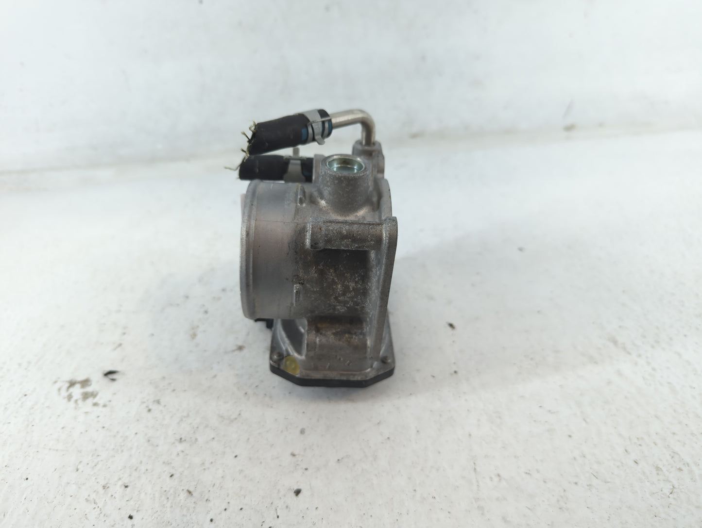 2018-2022 Nissan Rogue Sport Throttle Body P/N:9J24 B0996 4BA60-01 F Fits Fits 2018 2019 2020 2021 2022 OEM Used Auto Parts 