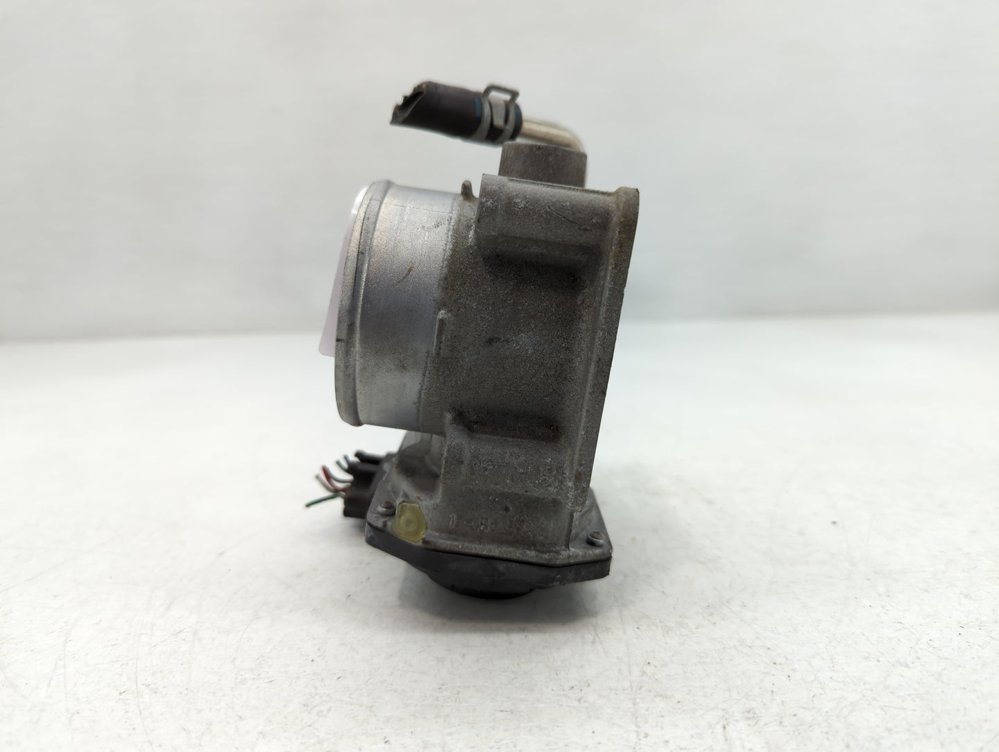 2018-2022 Nissan Rogue Sport Throttle Body P/N:B1327 9126, 4BA60-01 F Fits Fits 2018 2019 2020 2021 2022 OEM Used Auto Parts