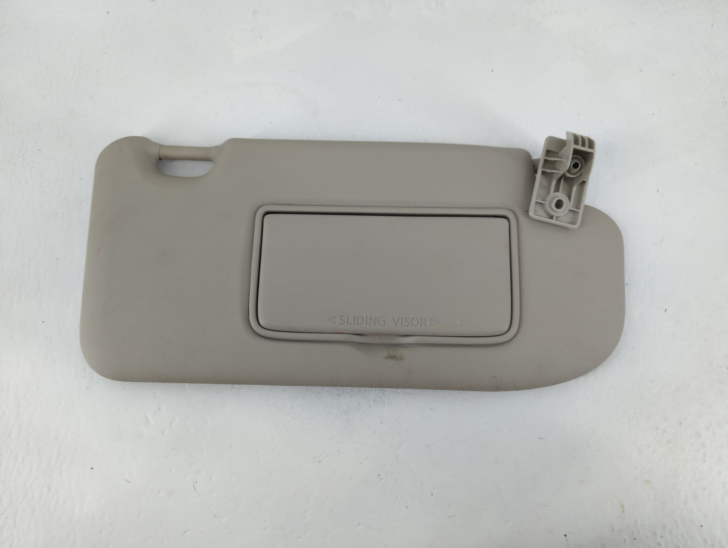 2019-2022 Nissan Rogue Sport Sun Visor Shade Replacement Passenger Right Mirror Fits Fits 2019 2020 2021 2022 OEM Used Auto 