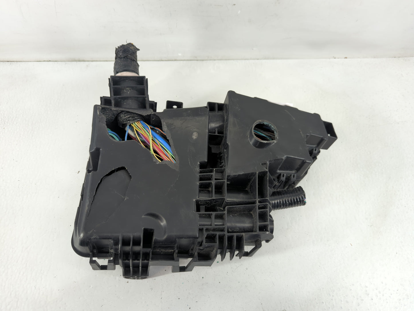 2017-2022 Nissan Rogue Sport Fusebox Fuse Box Panel Relay Module P/N:24382 4CM0E Fits Fits 2017 2018 2019 2020 2021 2022 OEM
