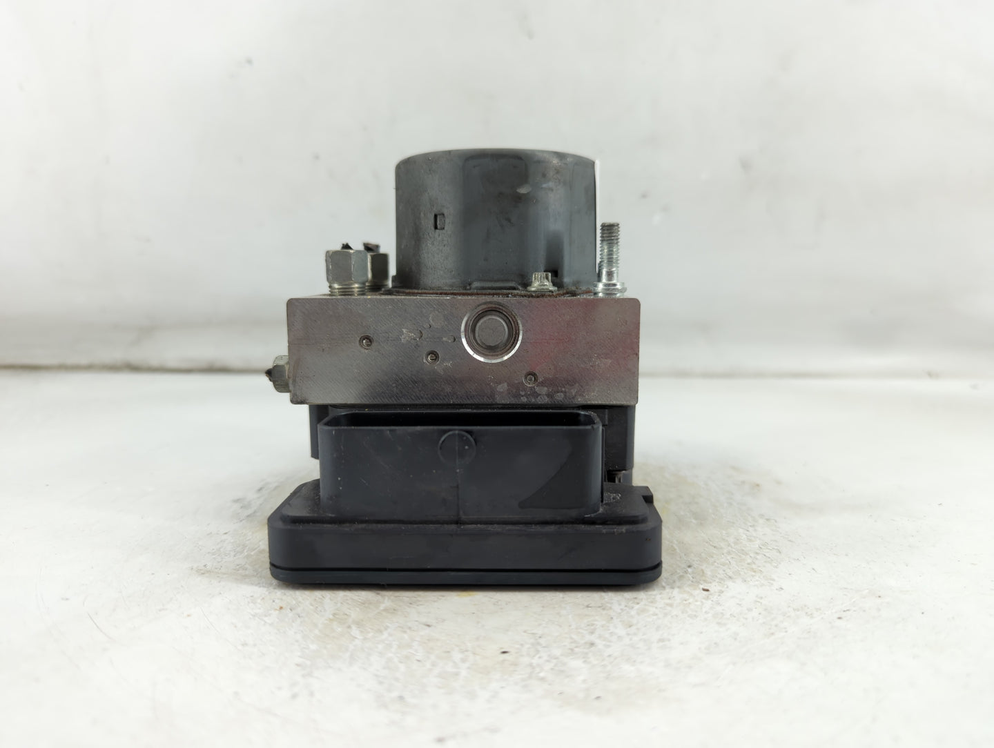 2019-2021 Nissan Rogue Sport ABS Pump Control Module Replacement P/N:47660 BMM0A Fits Fits 2019 2020 2021 OEM Used Auto Part
