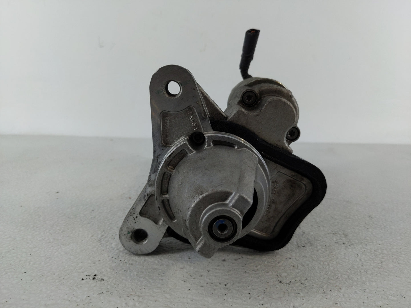 2020-2022 Nissan Sentra Car Starter Motor Solenoid OEM P/N:23300 6LB1A Fits Fits 2020 2021 2022 OEM Used Auto Parts - Oemuse