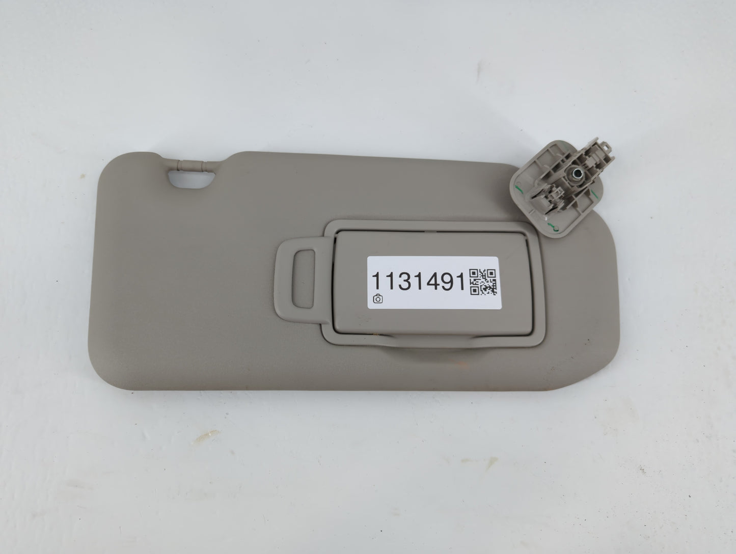 2020-2022 Nissan Sentra Sun Visor Shade Replacement Passenger Right Mirror Fits Fits 2020 2021 2022 OEM Used Auto Parts - Oe