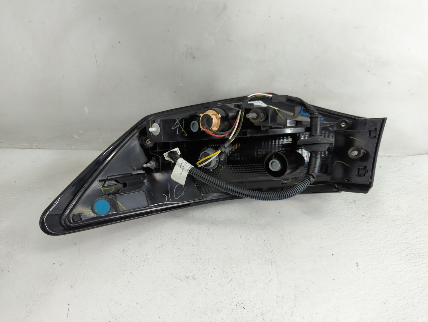 2020-2022 Nissan Sentra Tail Light Assembly Driver Left OEM Fits Fits 2020 2021 2022 OEM Used Auto Parts - Oemusedautoparts1
