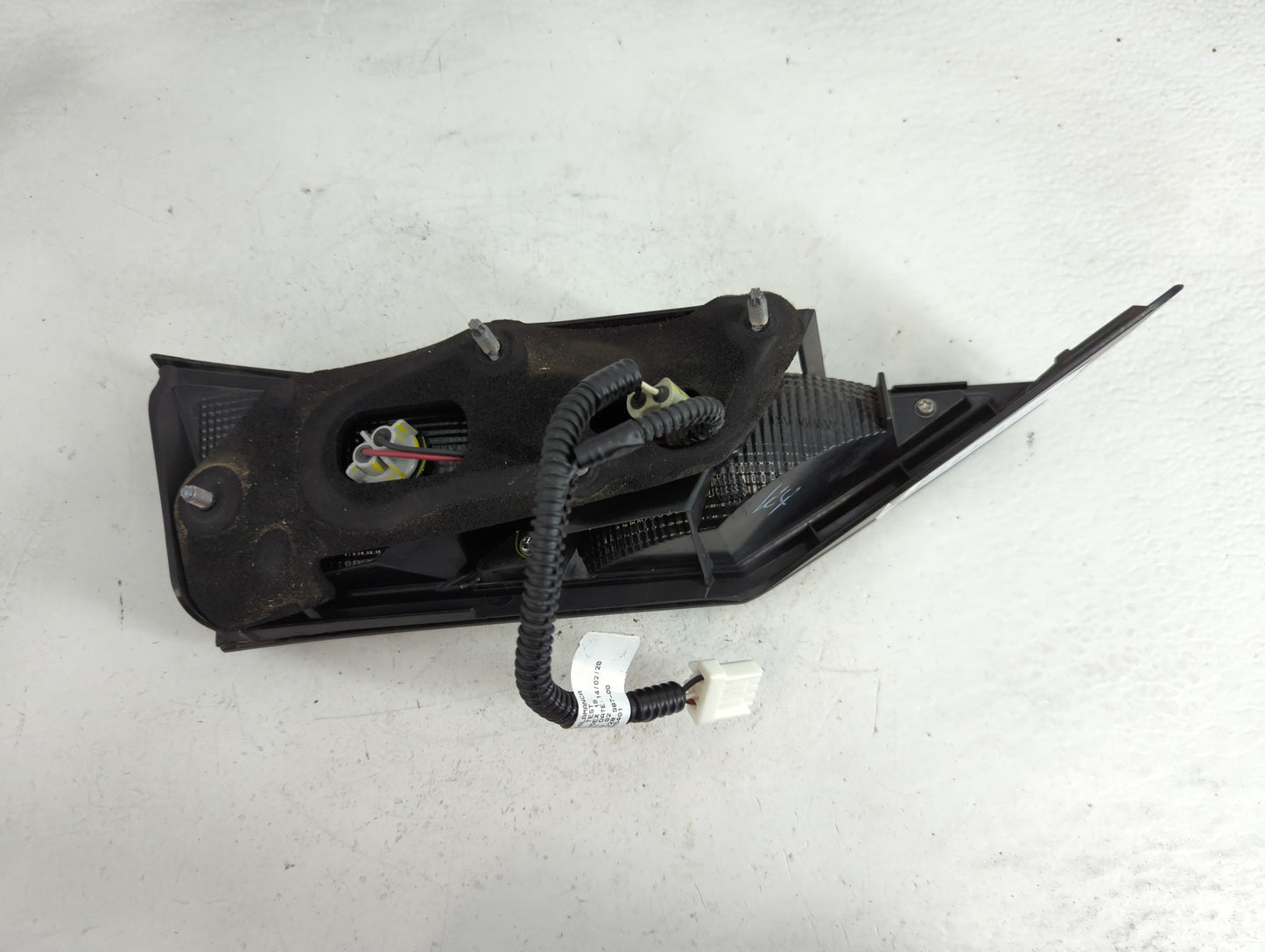 2020-2022 Nissan Sentra Tail Light Assembly Passenger Right OEM Fits Fits 2020 2021 2022 OEM Used Auto Parts - Oemusedautopa