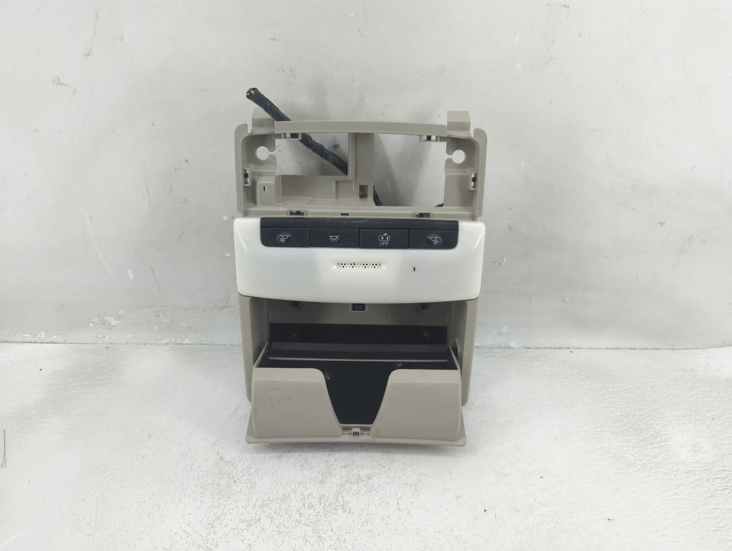 2020 Nissan Sentra Overhead Roof Console - Oemusedautoparts1.com