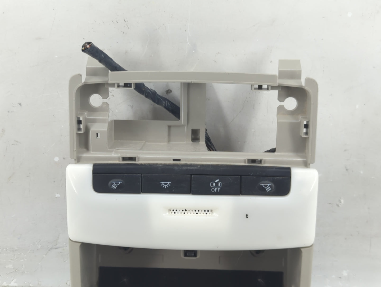 2020 Nissan Sentra Overhead Roof Console - Oemusedautoparts1.com