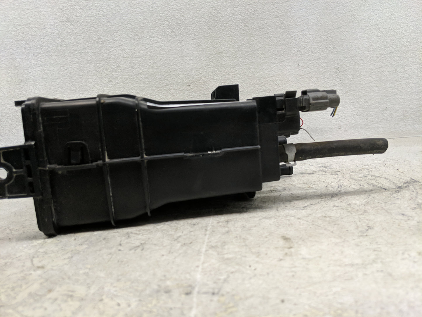 2020 Nissan Sentra Fuel Vapor Charcoal Canister - Oemusedautoparts1.com