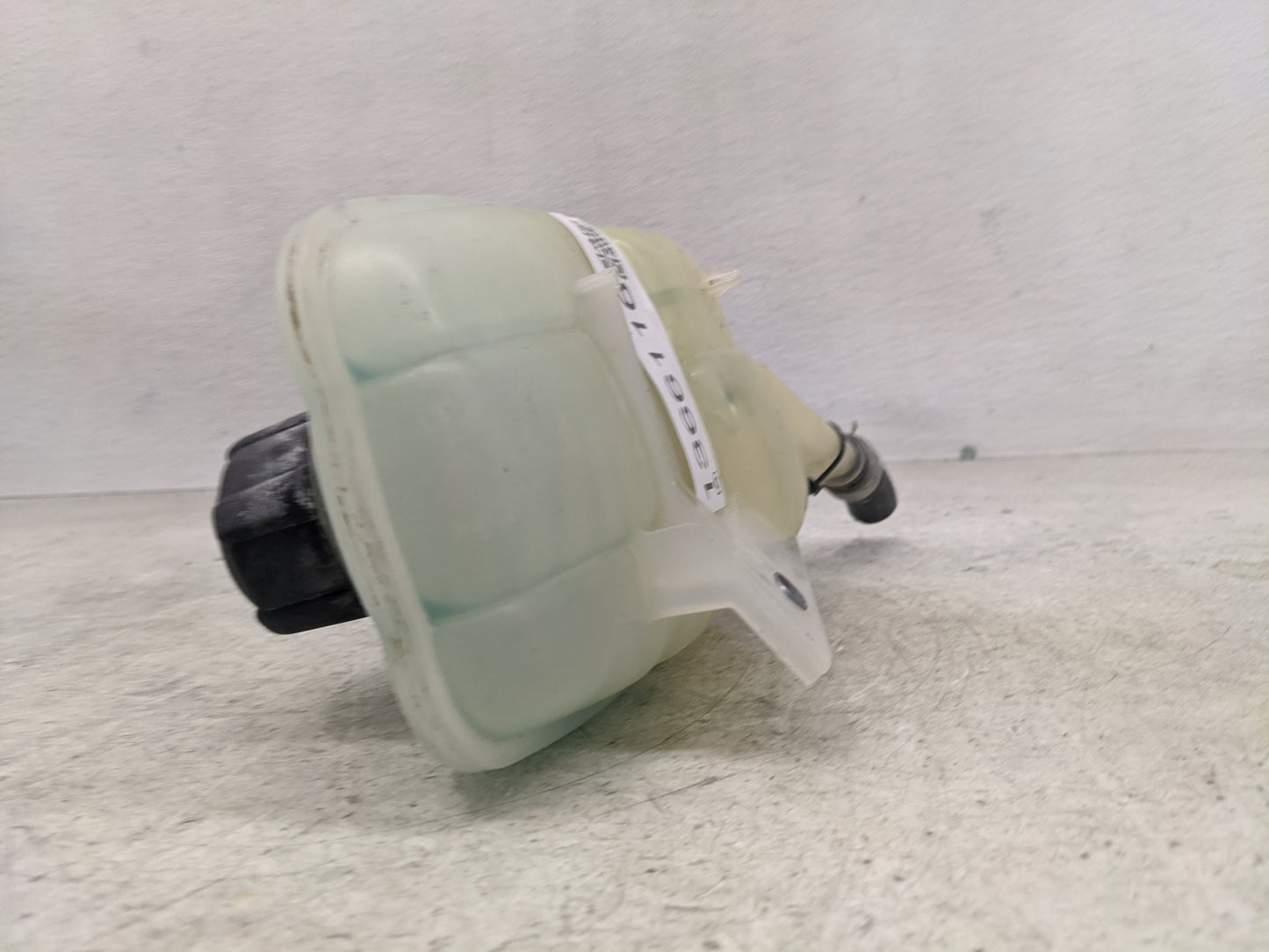 2020-2022 Nissan Sentra Radiator Coolant Overflow Expansion Tank Bottle 1366116 - Oemusedautoparts1.com