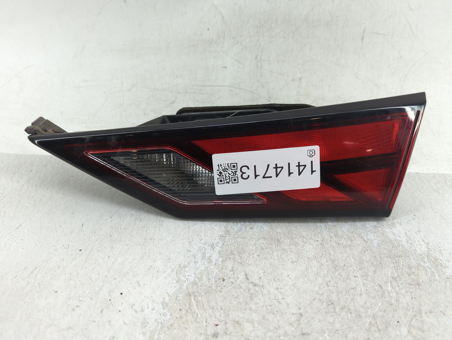 2020-2022 Nissan Sentra Tail Light Assembly Passenger Right OEM Fits Fits 2020 2021 2022 OEM Used Auto Parts - Oemusedautopa