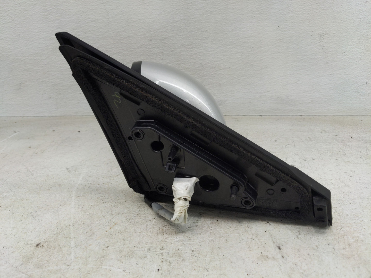 2020-2022 Nissan Sentra Driver Side View Mirror - Left Door Mirror OEM Used - Oemusedautoparts1.com