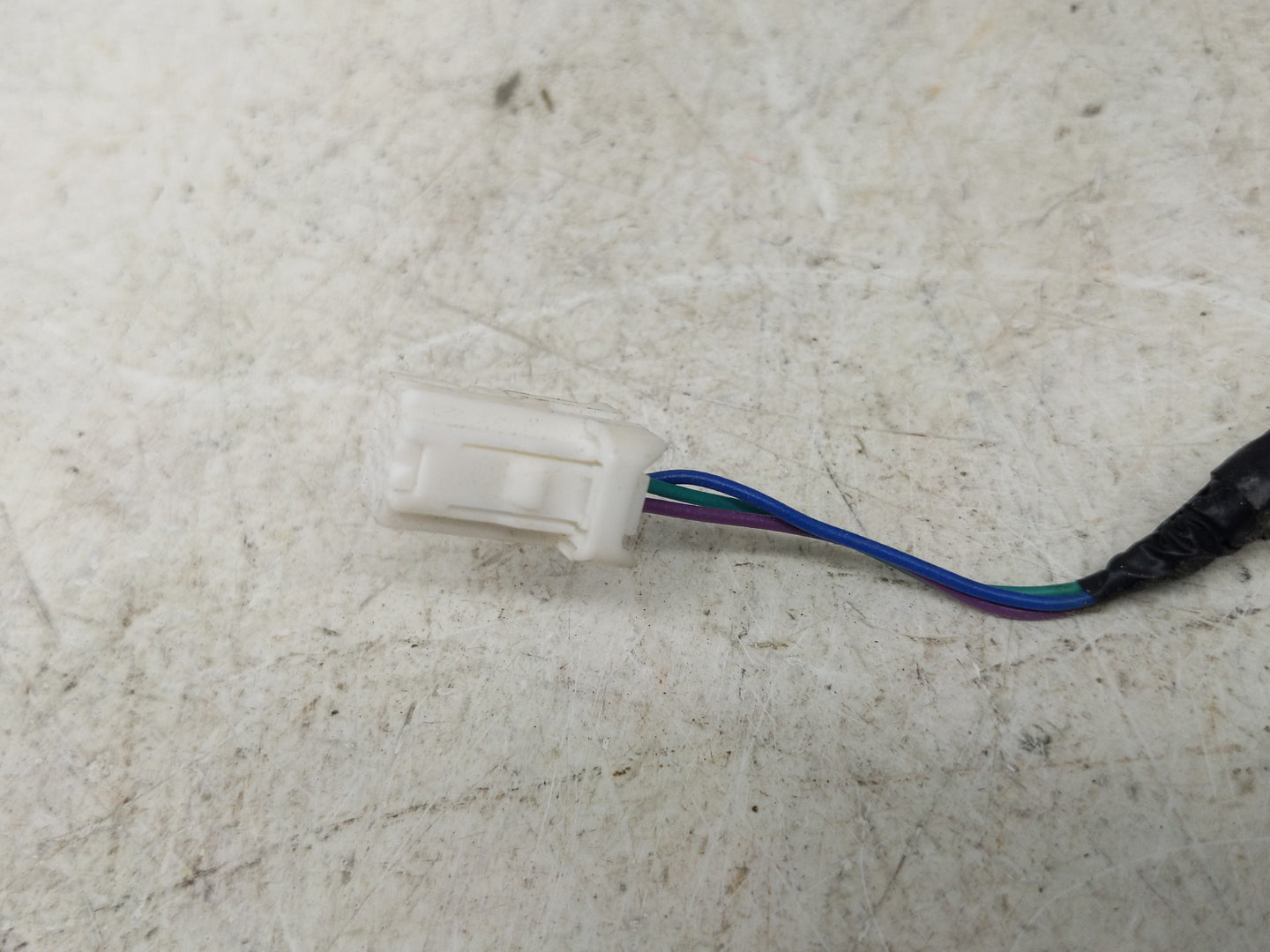 2020-2022 Nissan Sentra Driver Side View Mirror - Left Door Mirror OEM Used - Oemusedautoparts1.com