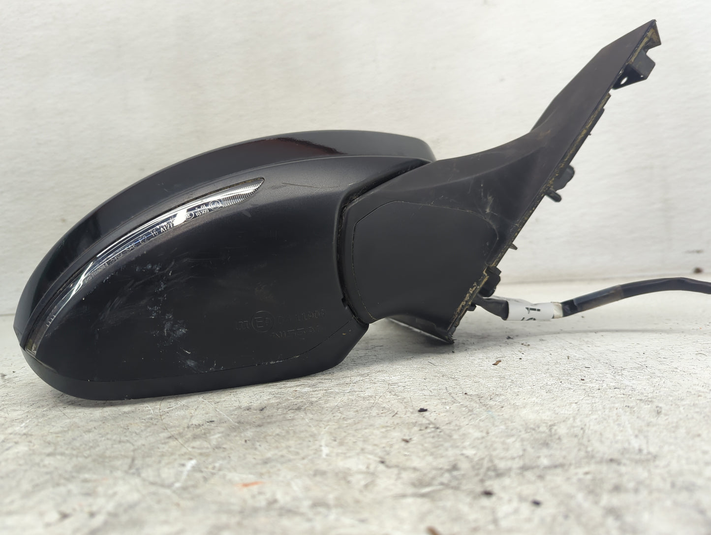 2020-2022 Nissan Sentra Passenger Side View Mirror - Right Door Mirror OEM Used - Oemusedautoparts1.com