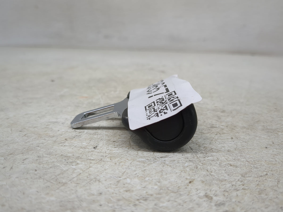 2020-2022 Nissan Sentra Driver Seatbelt Buckle - Oemusedautoparts1.com