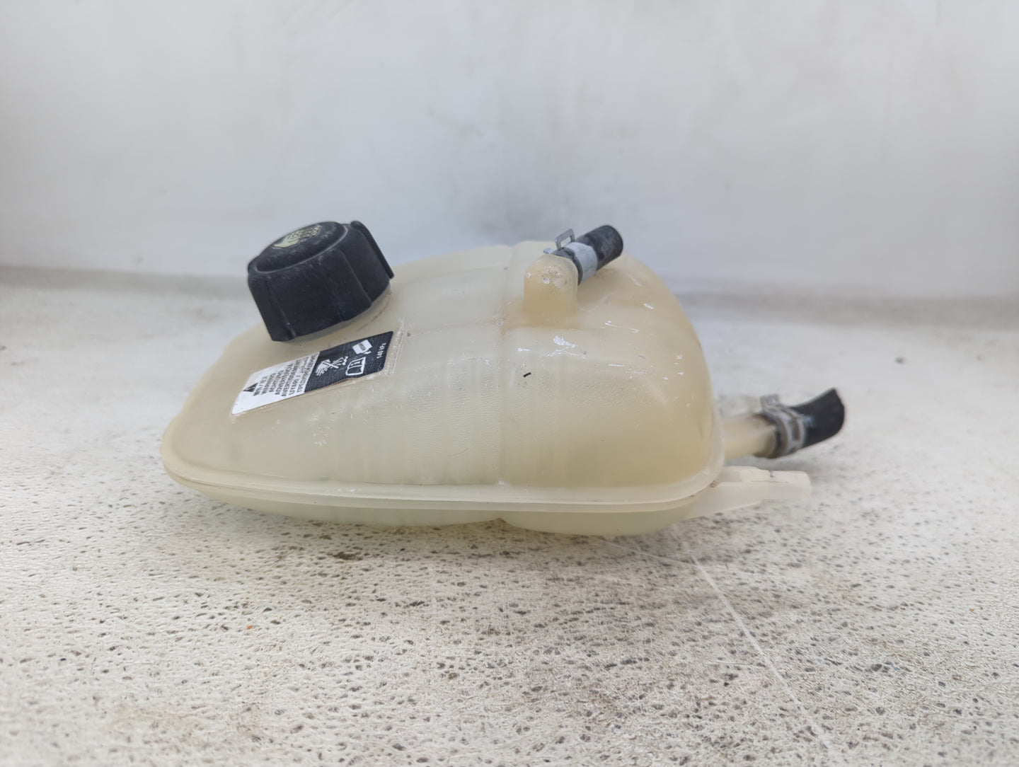 2020-2022 Nissan Sentra Radiator Coolant Overflow Expansion Tank Bottle 1432156 - Oemusedautoparts1.com