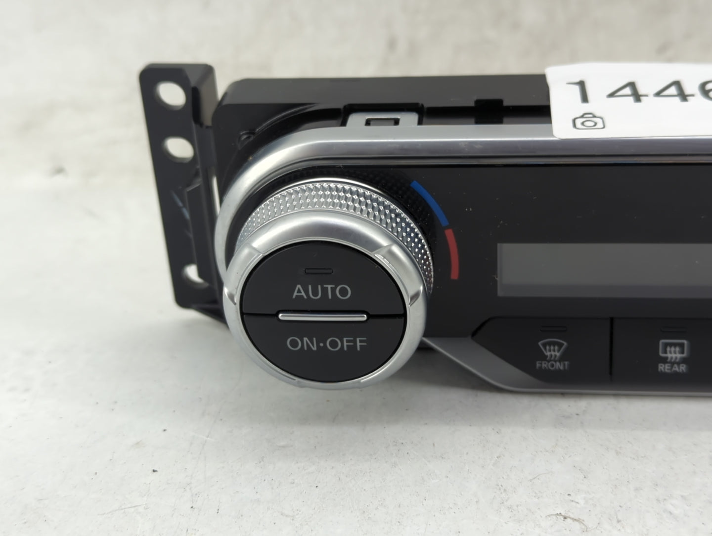 2020-2022 Nissan Sentra Climate Control Module Temperature AC/Heater Replacement P/N:27500 6LB4A T67409CB Fits Fits 2020 202
