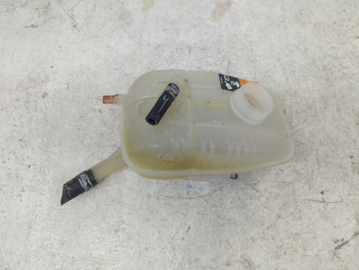 2020-2022 Nissan Sentra Radiator Coolant Overflow Expansion Tank Bottle 1449284 - Oemusedautoparts1.com