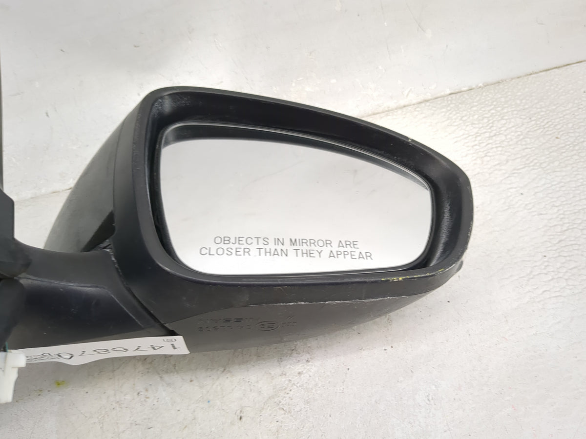 2020 Nissan Sentra Passenger Side View Mirror - Right Door Mirror OEM Used - Oemusedautoparts1.com