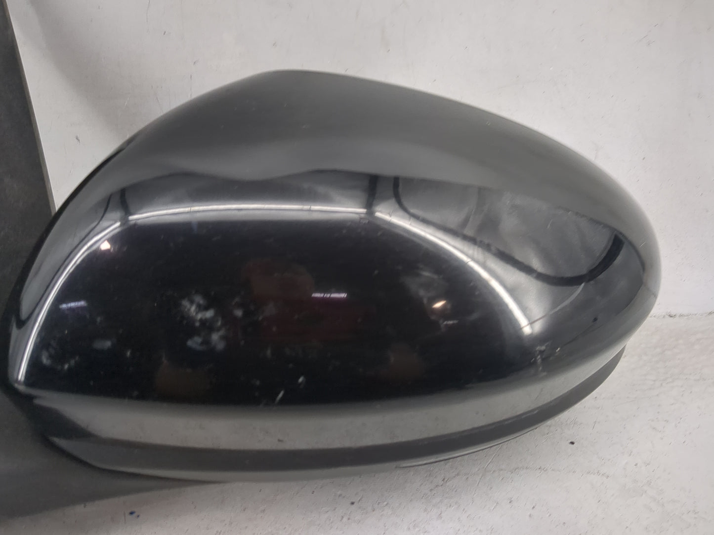 2020 Nissan Sentra Driver Side View Mirror - Left Door Mirror OEM Used - Oemusedautoparts1.com