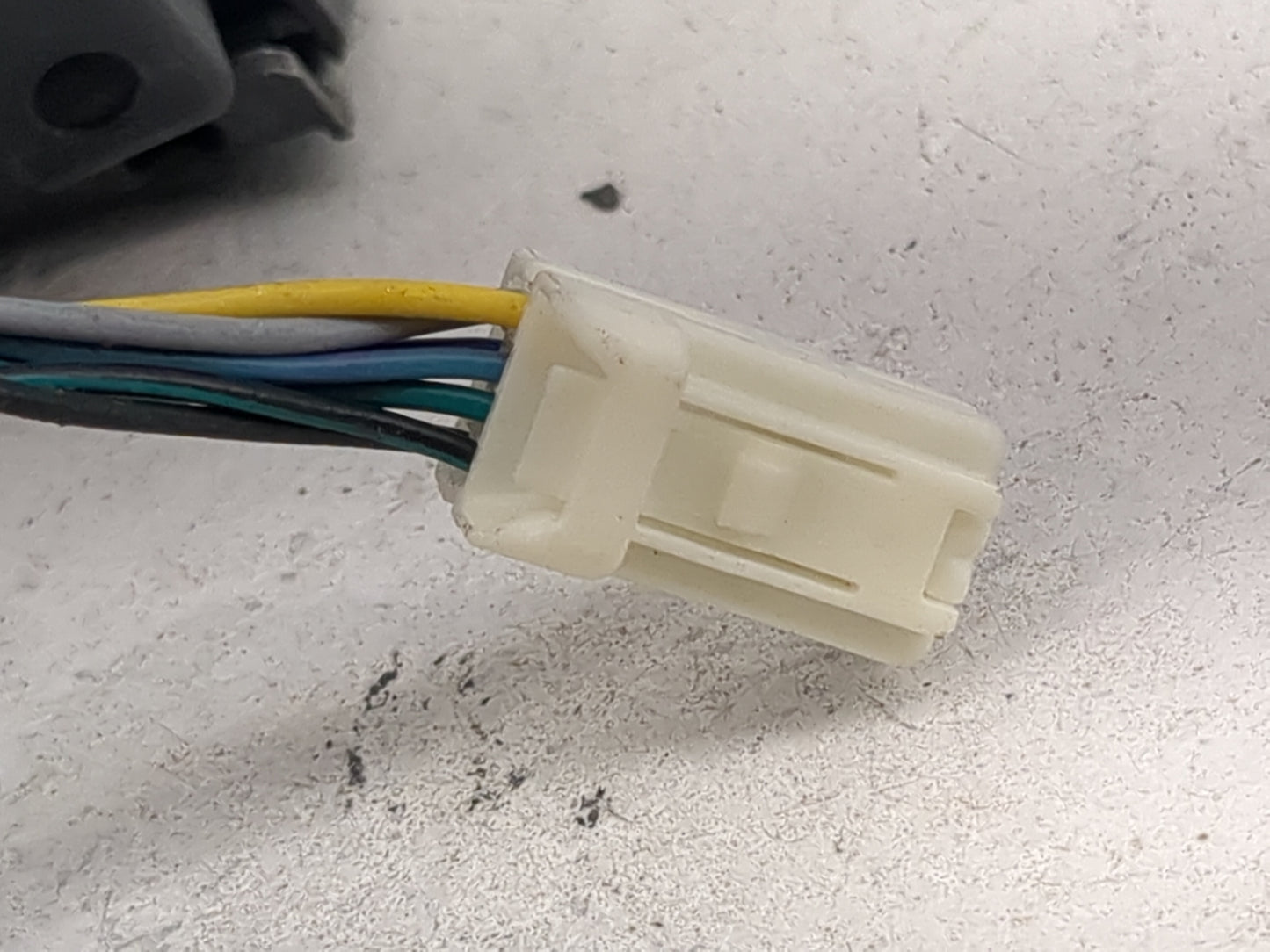 2020 Nissan Sentra Driver Side View Mirror - Left Door Mirror OEM Used - Oemusedautoparts1.com