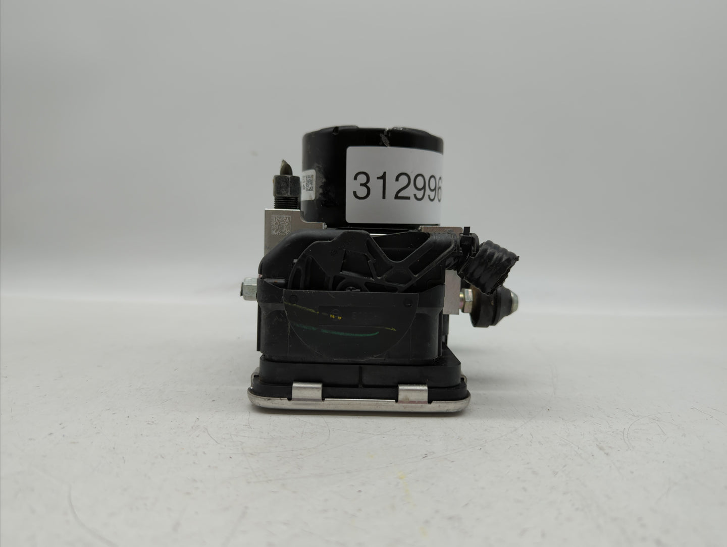 2020 Nissan Sentra ABS Pump Control Module Replacement P/N:47660 6LE0A Fits OEM Used Auto Parts - Oemusedautoparts1.com