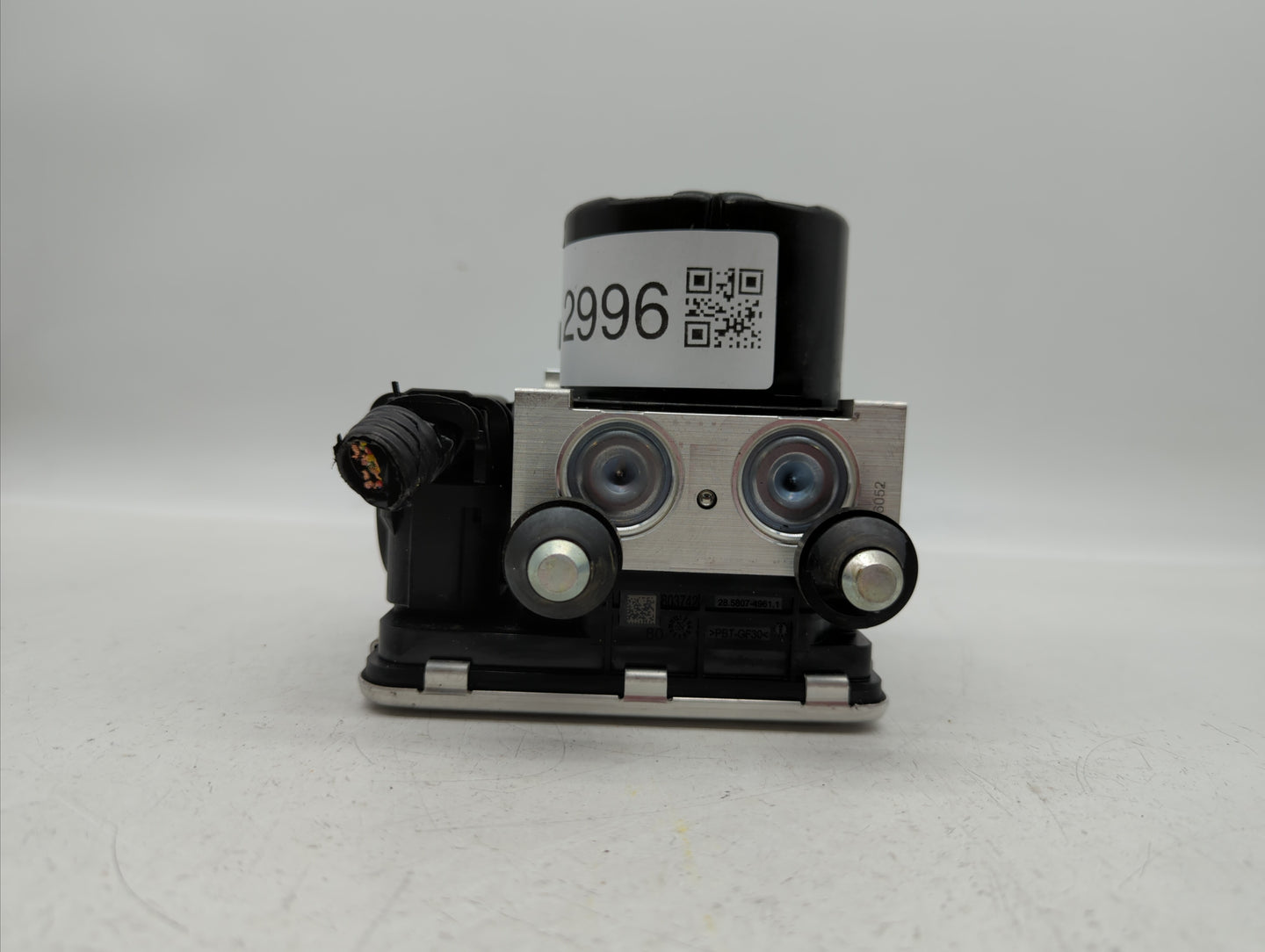 2020 Nissan Sentra ABS Pump Control Module Replacement P/N:47660 6LE0A Fits OEM Used Auto Parts - Oemusedautoparts1.com