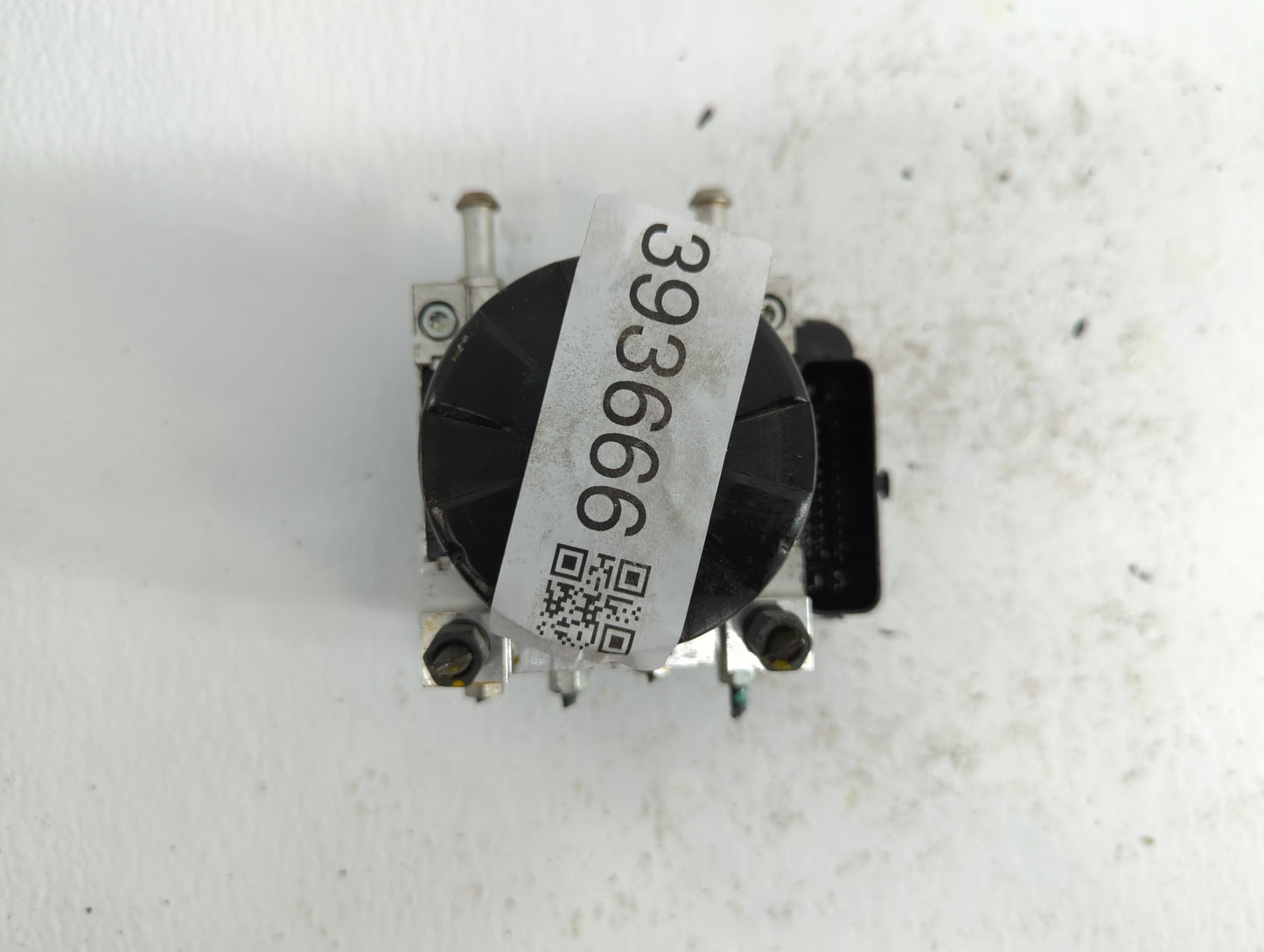 2020 Nissan Sentra ABS Pump Control Module Replacement P/N:47660 6LF0A Fits OEM Used Auto Parts - Oemusedautoparts1.com