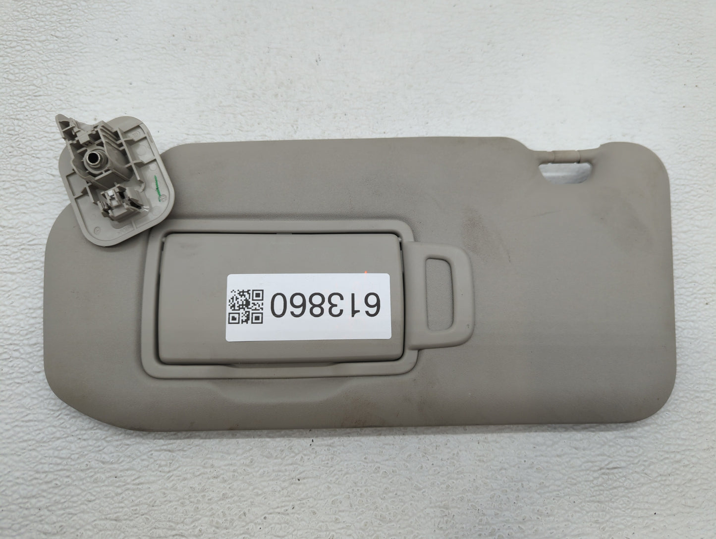 2020-2022 Nissan Sentra Sun Visor Shade Replacement Passenger Right Mirror Fits Fits 2020 2021 2022 OEM Used Auto Parts - Oe