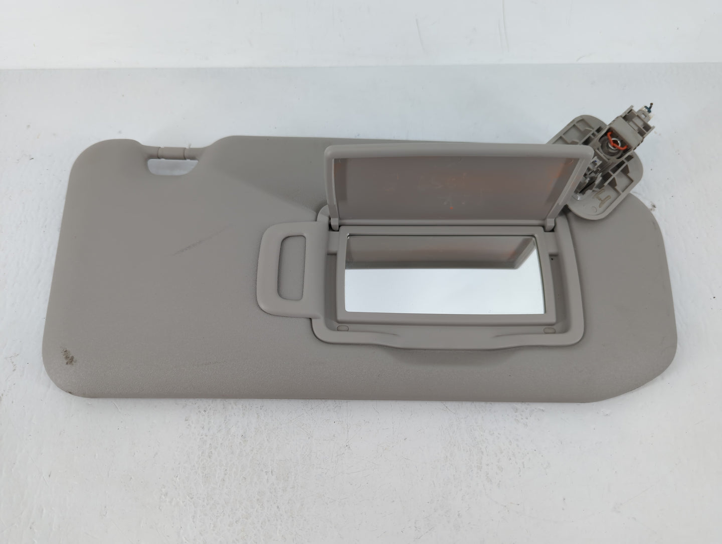 2020-2022 Nissan Sentra Sun Visor Shade Replacement Passenger Right Mirror Fits Fits 2020 2021 2022 OEM Used Auto Parts - Oe