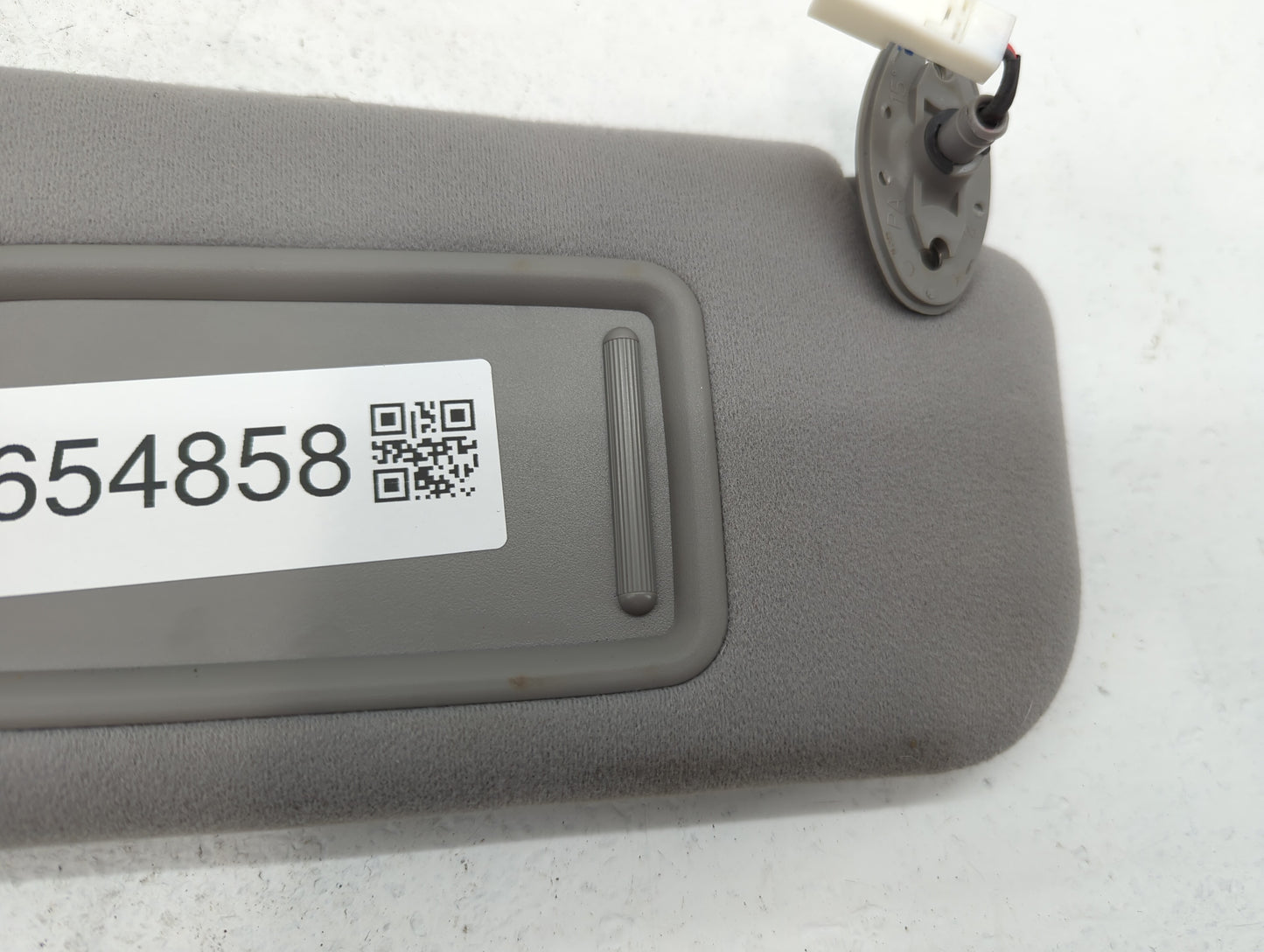 2020-2022 Nissan Sentra Sun Visor Shade Replacement Passenger Right Mirror Fits Fits 2020 2021 2022 OEM Used Auto Parts - Oe